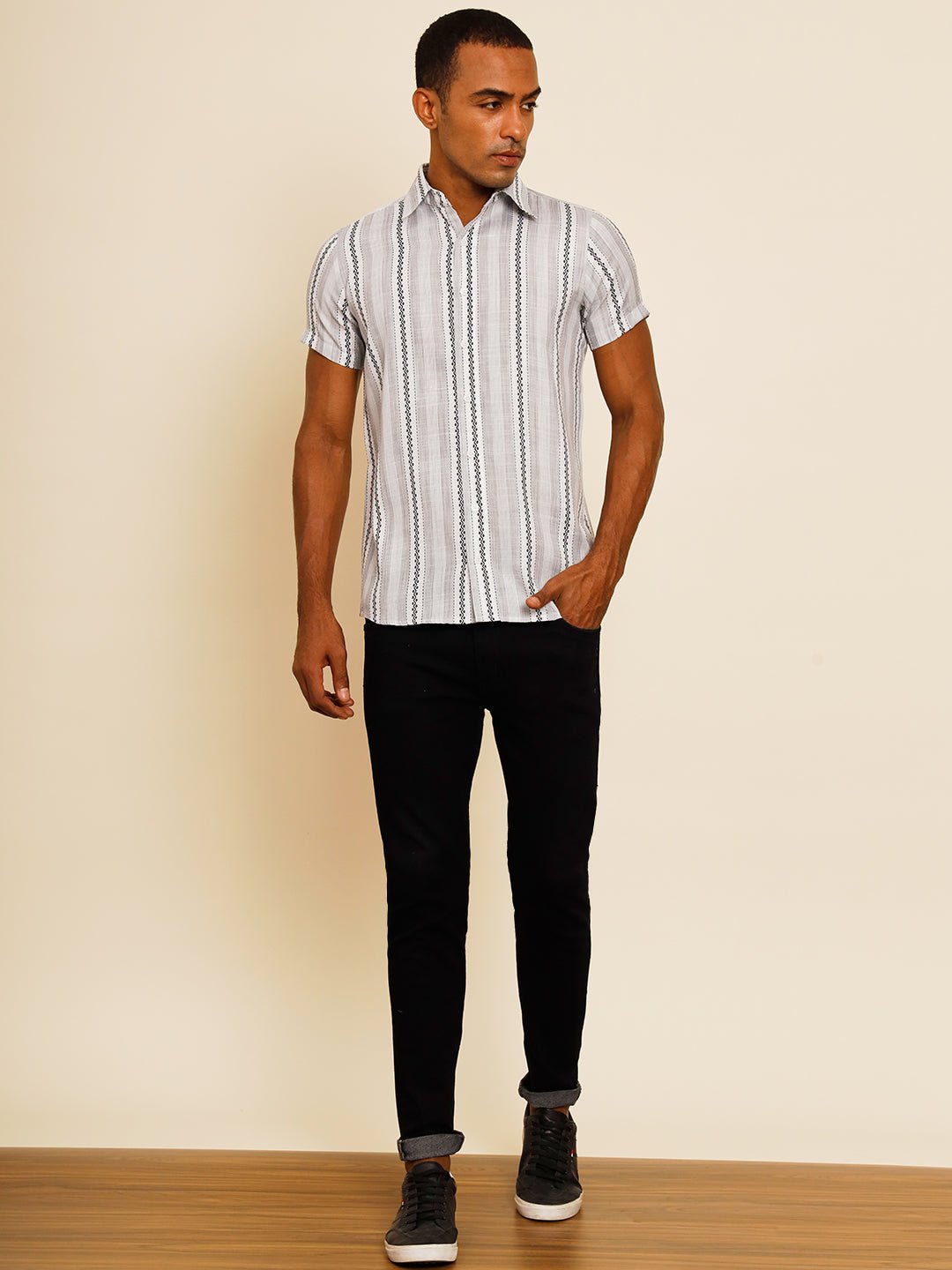 TANDUL Men Regular Fit Printed Built-up Collar Casual Shirt