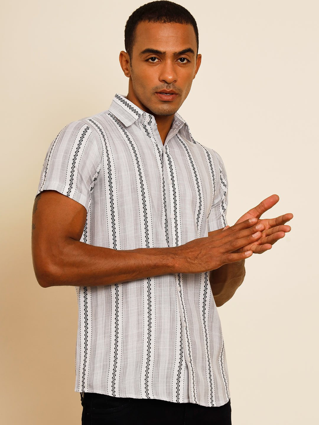 TANDUL Men Regular Fit Printed Built-up Collar Casual Shirt
