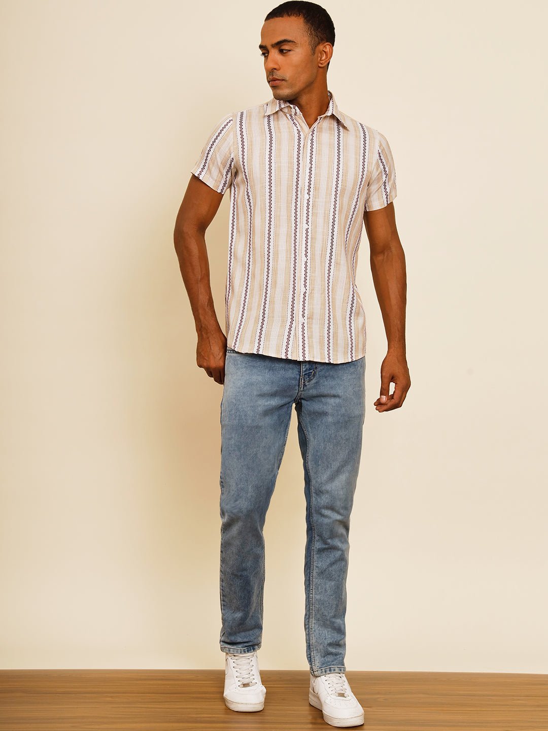 TANDUL Men Regular Fit Printed Built-up Collar Casual Shirt