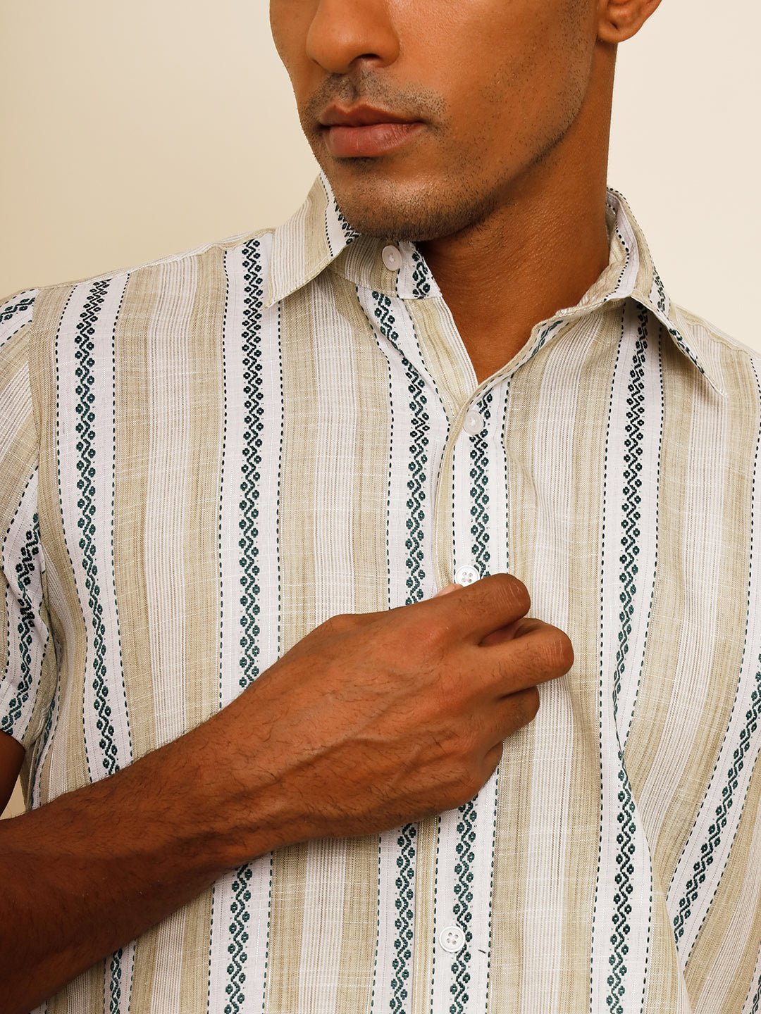 TANDUL Men Regular Fit Printed Built-up Collar Casual Shirt